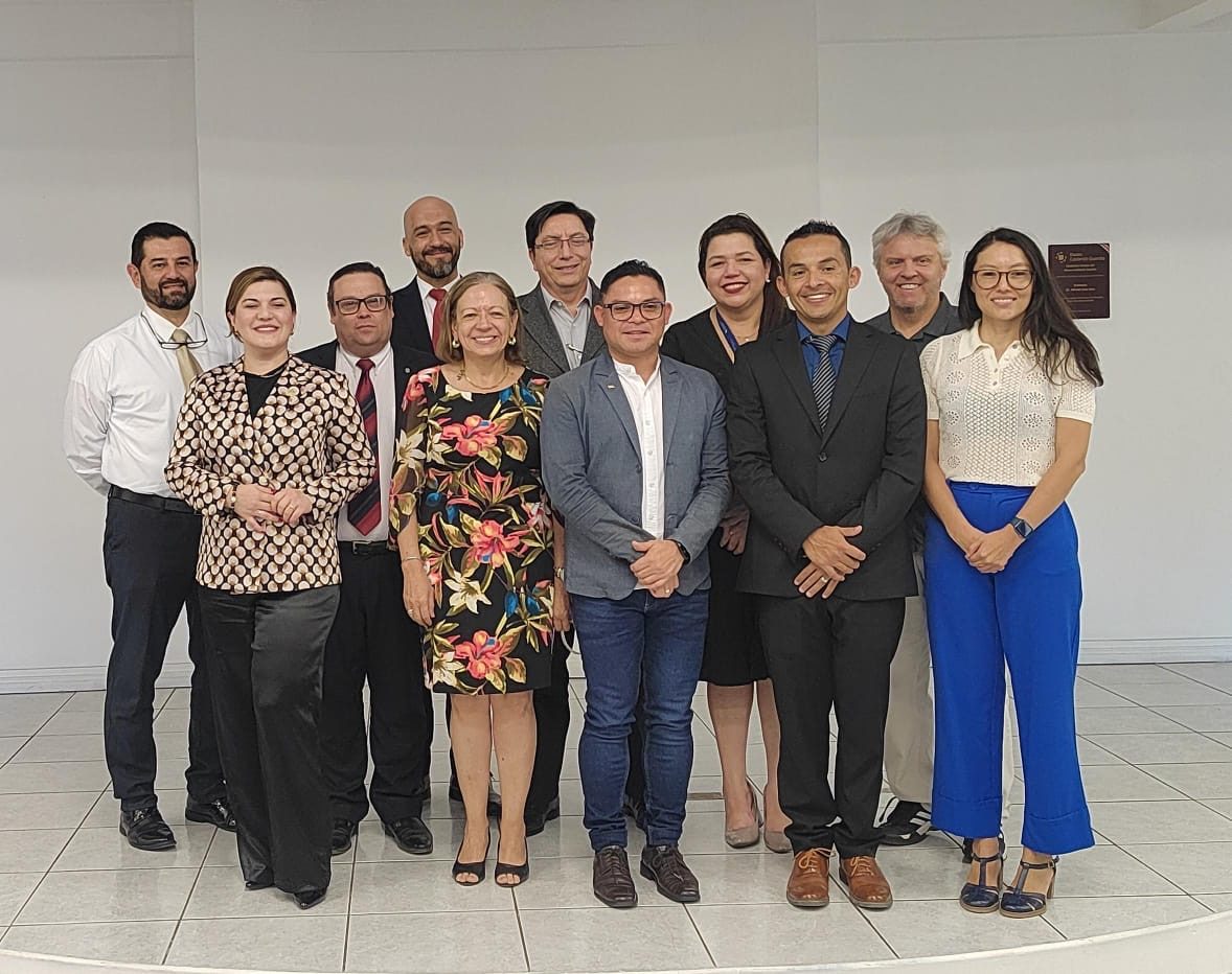 Integrantes de la Comisión Nacional para un Estado Abierto