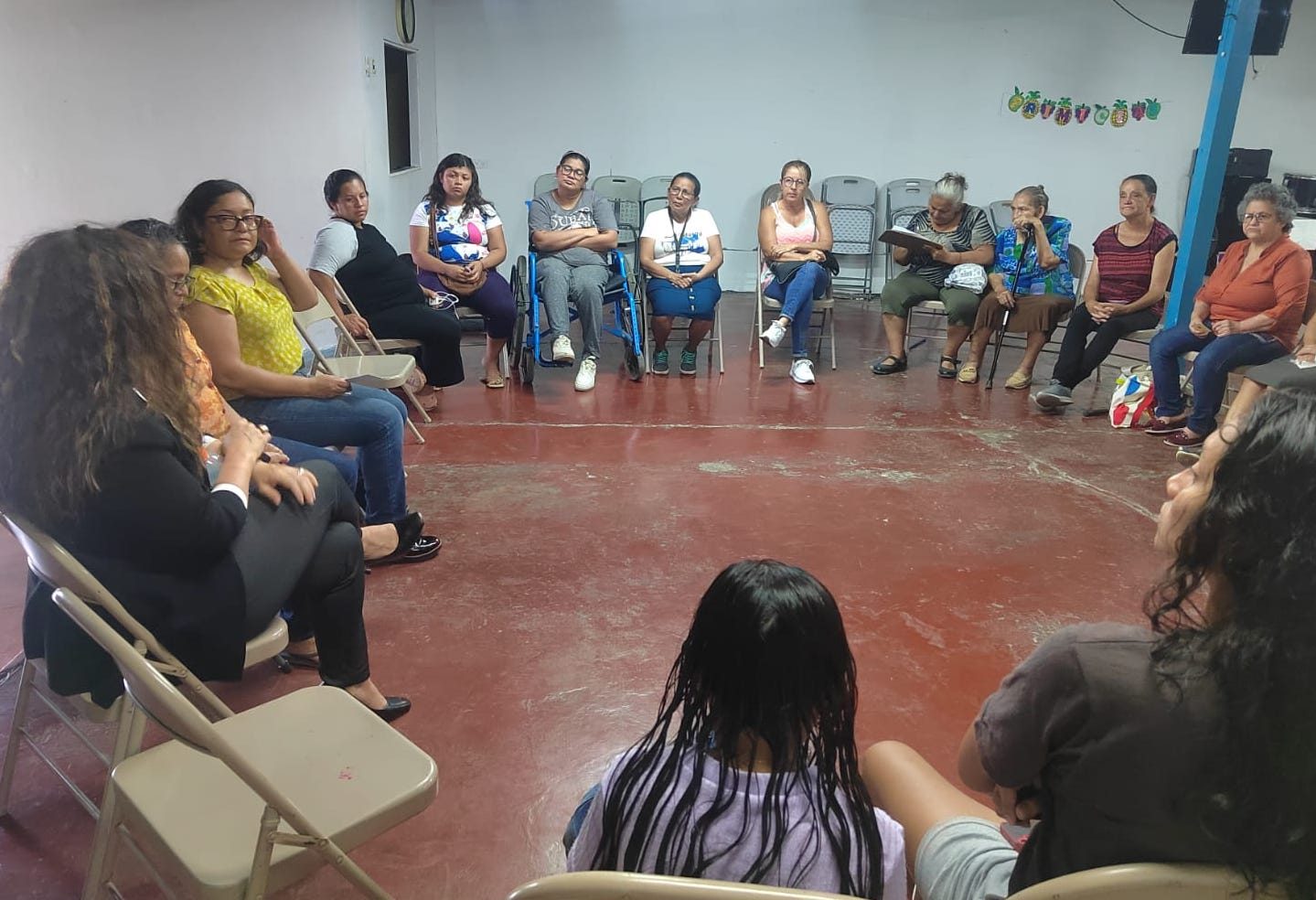 Sesión de trabajo de la Instancia Coordinadora con personas de la sociedad civil